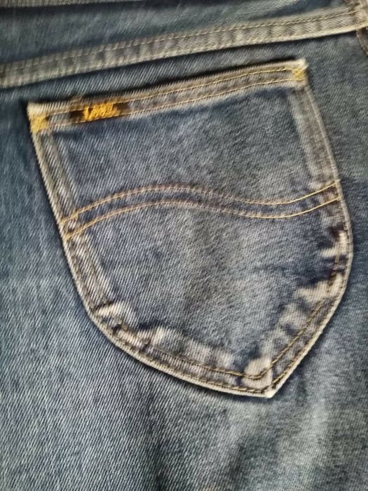 Compleu bluză mătase cu 2 fuste de JEANS si vesta grena