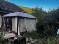 Pavilion cadru metalic + poliester, maro, 3.6 x 3 m