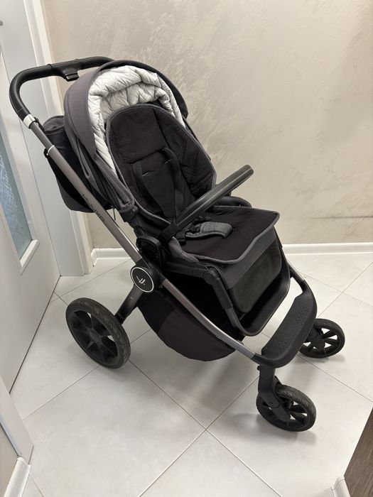 Бебешка количка 2в1 Quick 4.0 Iron Graphite - Muuvo