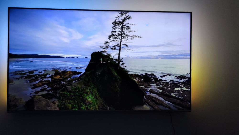 TV Philips Ambilight The One 176 cm smart
