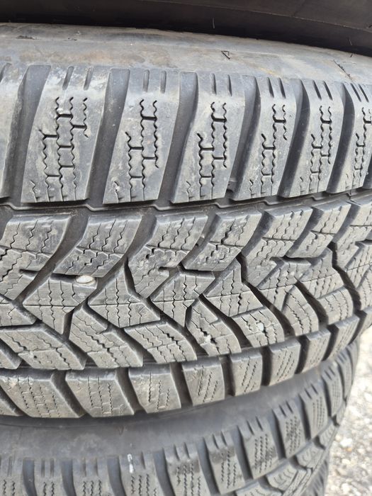 4бр. 195/65/15 зимни гуми Dunlop Winter sport 5