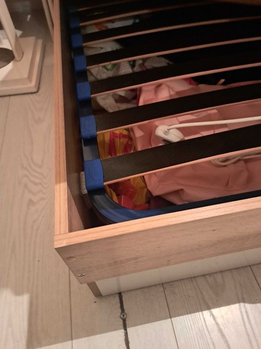 Спалня с подматрачна рамка с повдигащ механизъм