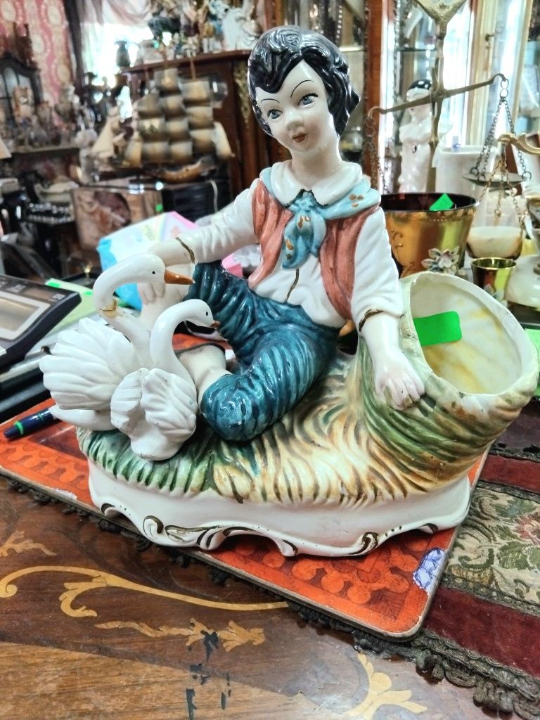 Фигура Каподимонте-дете с лебеди!