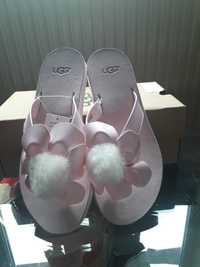 Slapi UGG noi,originali in cutie