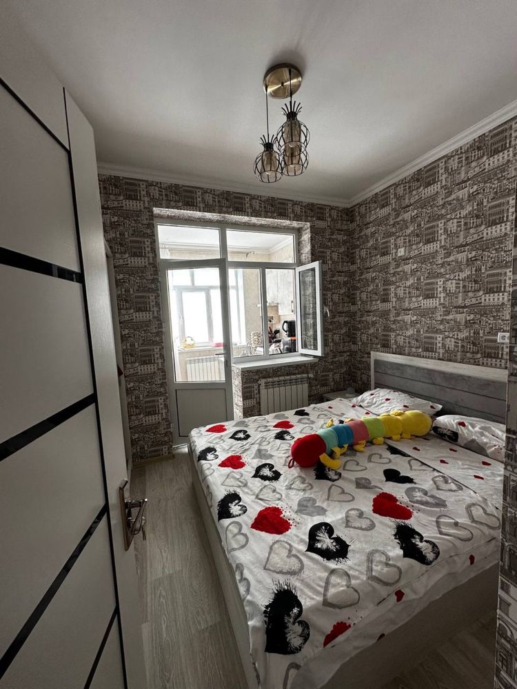 Продается квартира гостинница Сафир фрунзеский массив, кирпичный дом.