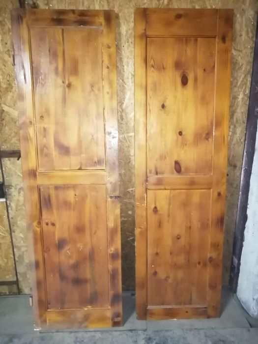 3 двери деревянные