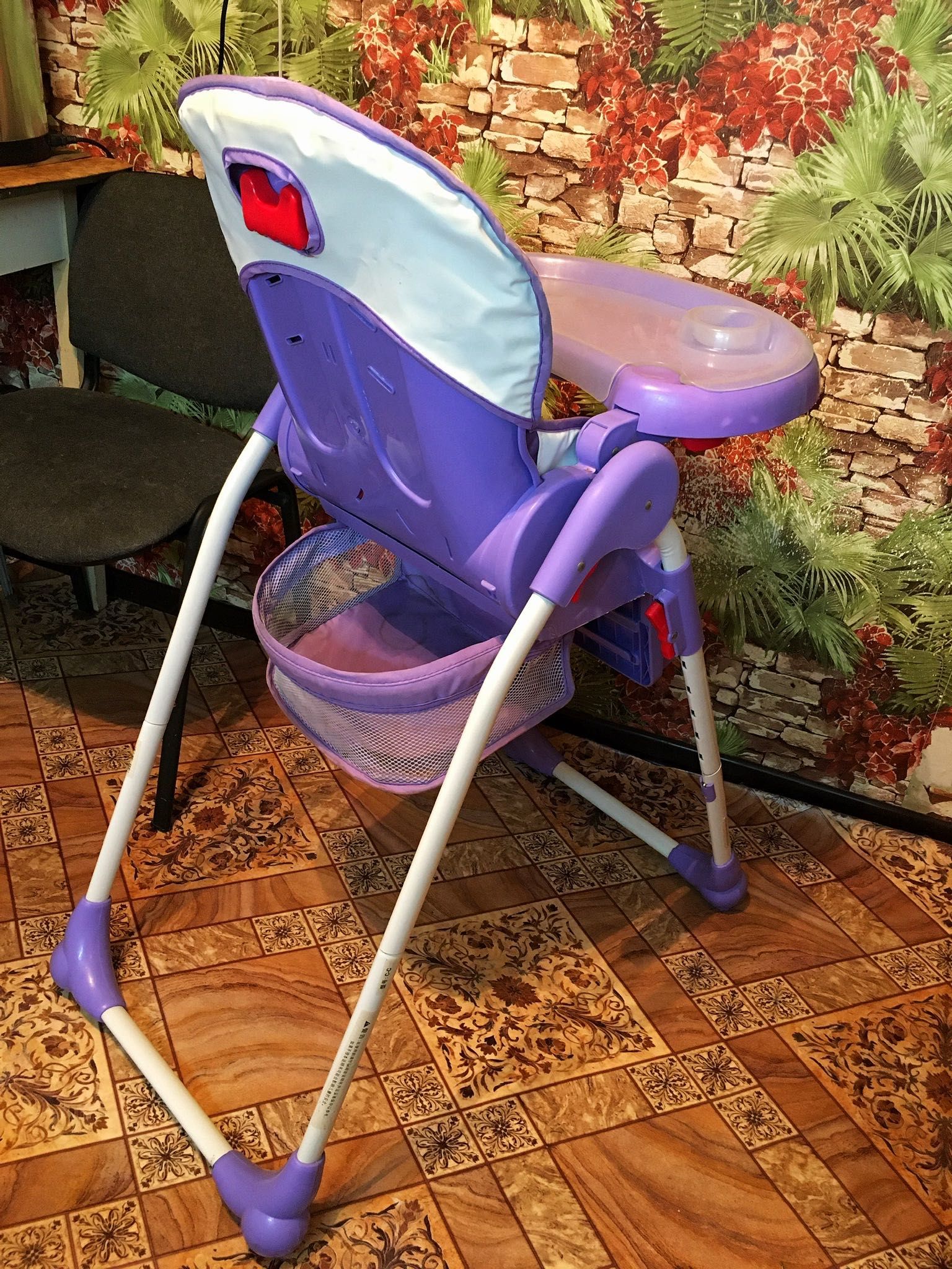 Детский стульчик для кормление