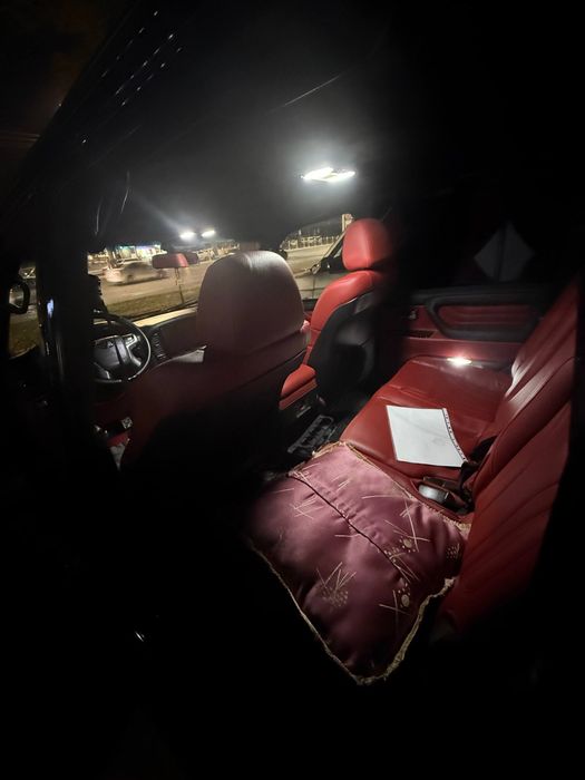 Tayota 2000 yil qora rang