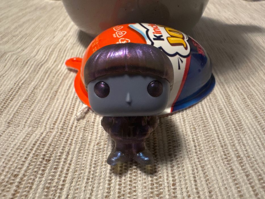 VÂND/SCHIMB - Will răsturnat - Stranger Things (Figurina Kinder Joy)