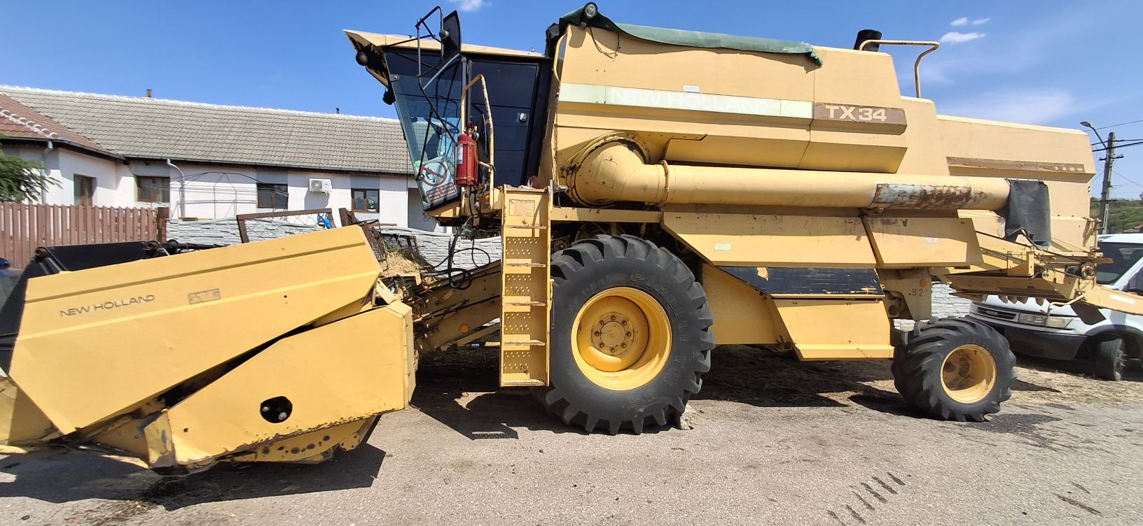 New Holland tx 34