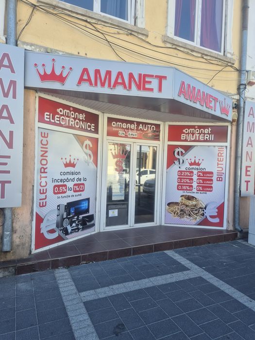 Închiriez spațiu 50 de mt pătrați!