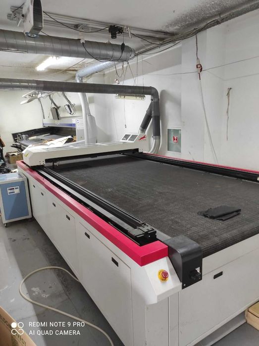 Laser Cutting Machine CJG 160250 LD