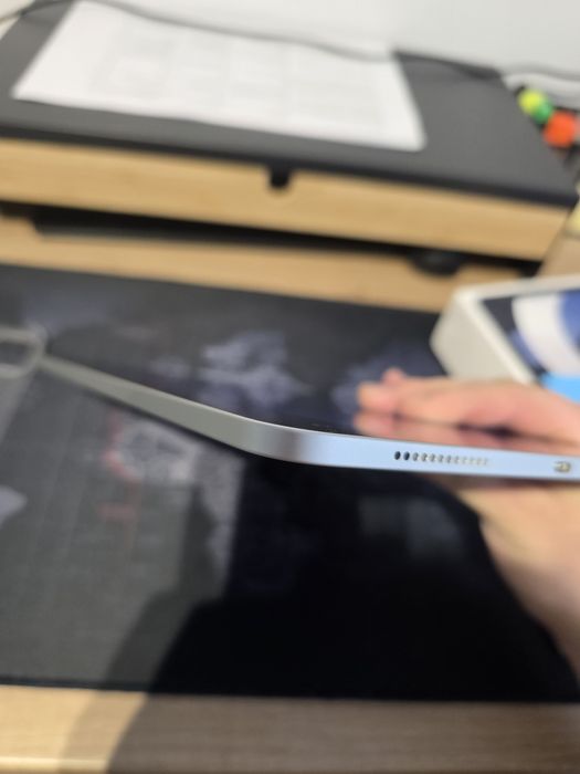 Vând Ipad air 4 10.9 inch 64 Gb