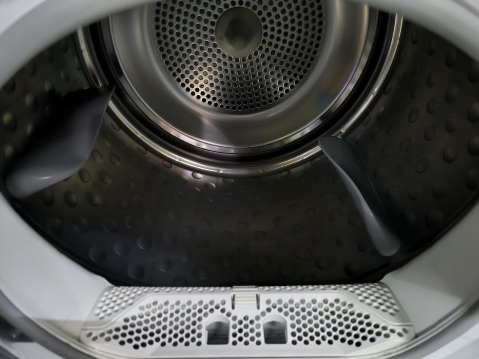 Сушилня AEG T77689IH3 - 8кг. термопомпа А+++ Топ Оферта.