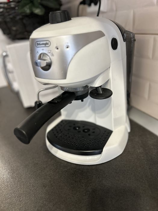 Expresor manual DeLonghi