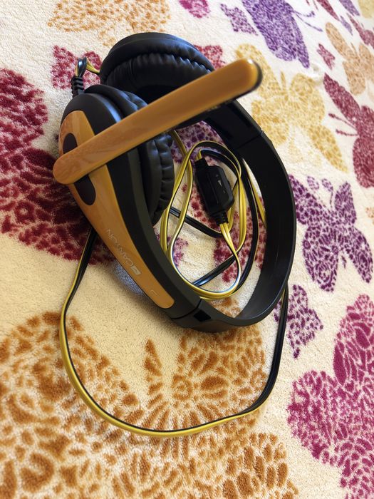 Слушалки с микрофон canyon