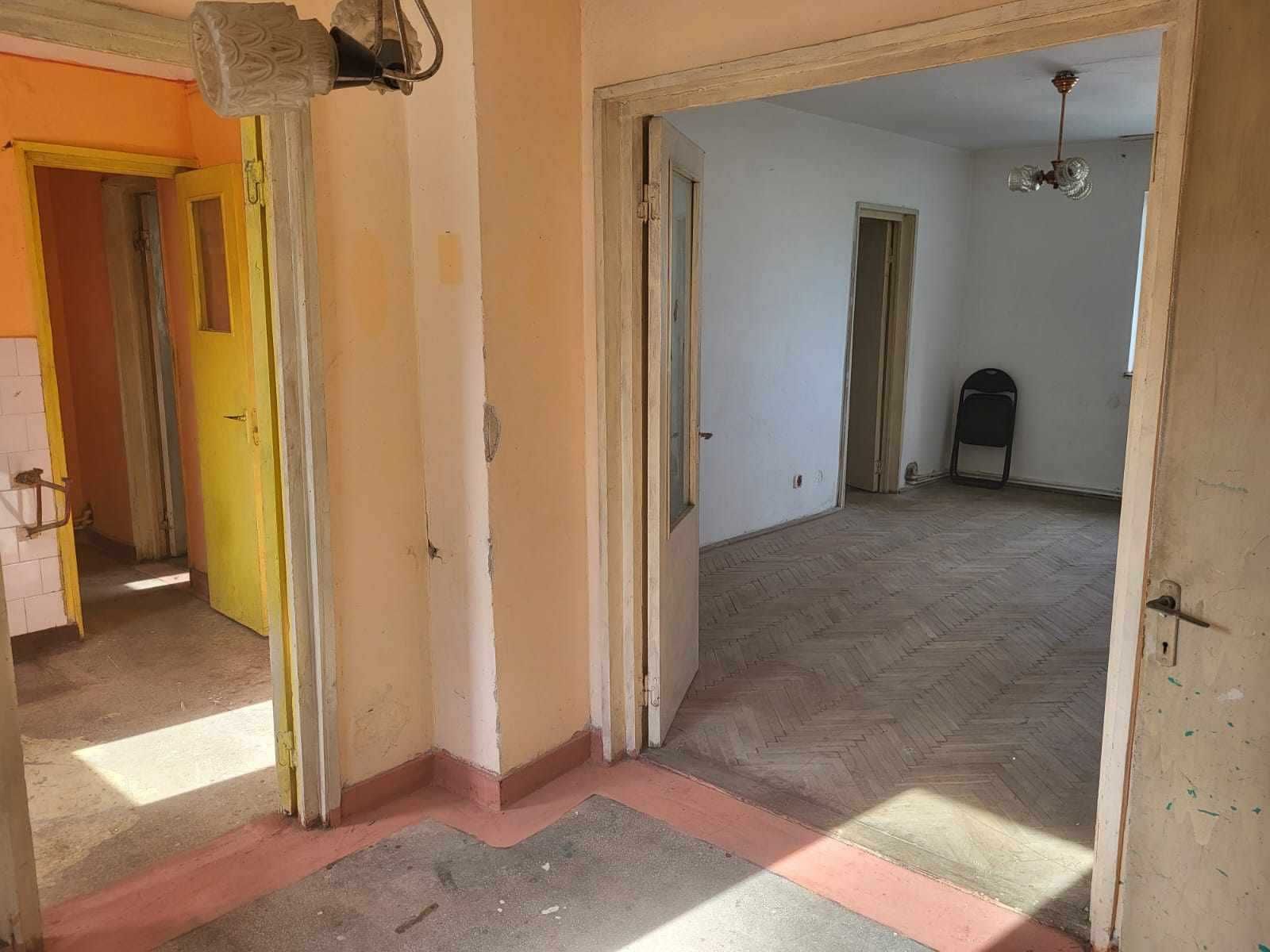 Apartament două camere