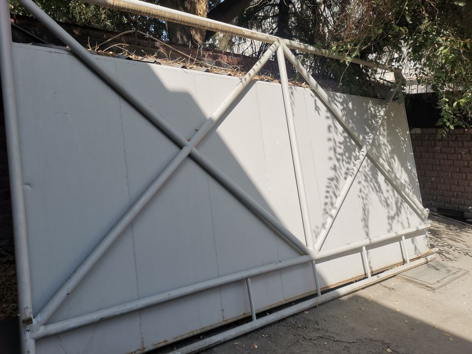 Продам ворота б/у