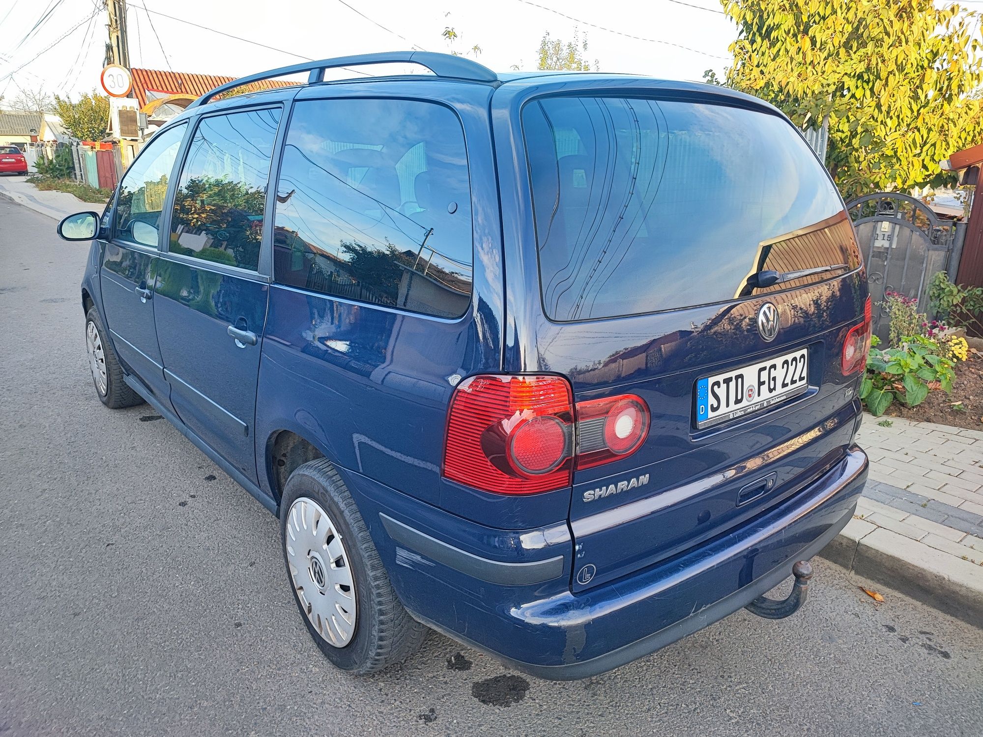 Volkswagen Sharan 1.9 TDI din 2009