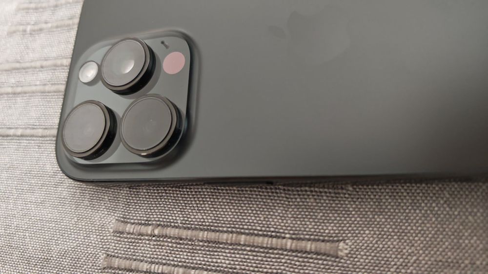 iPhone 16 pro отличен