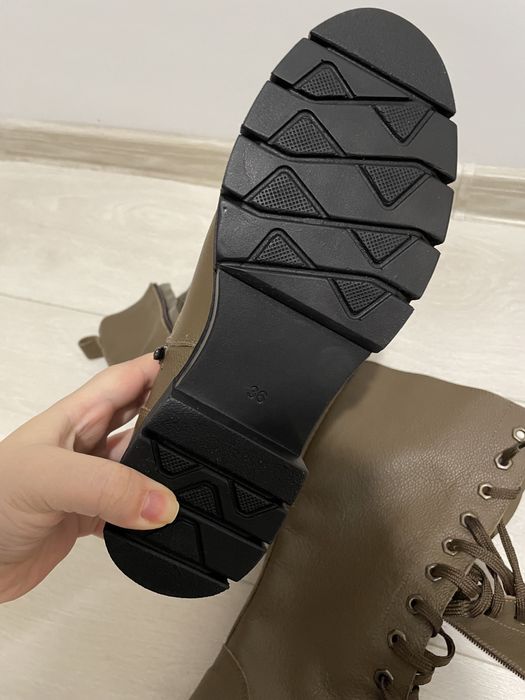 Ghete / Bocanci piele noi 36 livrare gratuita