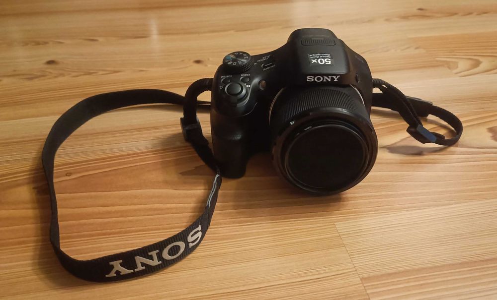 Фотоапарат Sony DSC-HX300