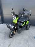 Триместна Електрическа триколка Max Motors X1