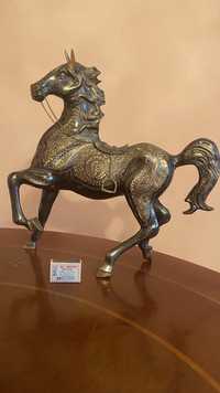 Конь из бронзы Пакистан