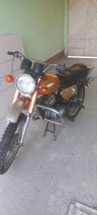 Мотоцикл Минск сотилади