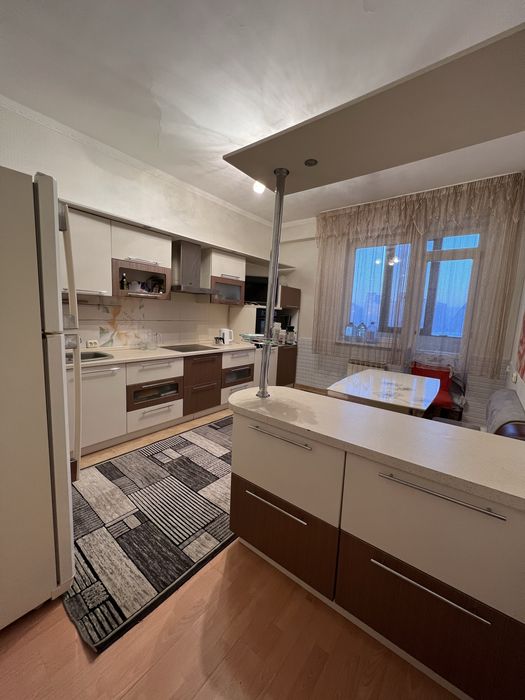 Продам кухонный гарнитур б/у