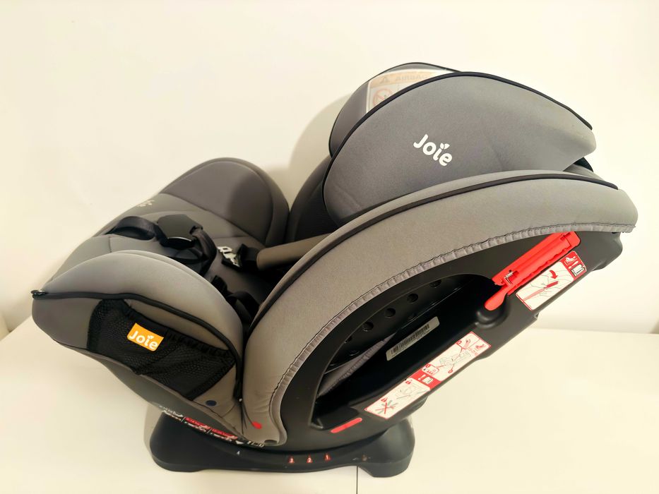 Scaun de masina Joie Stages pentru copii intre 0 - 25 kg