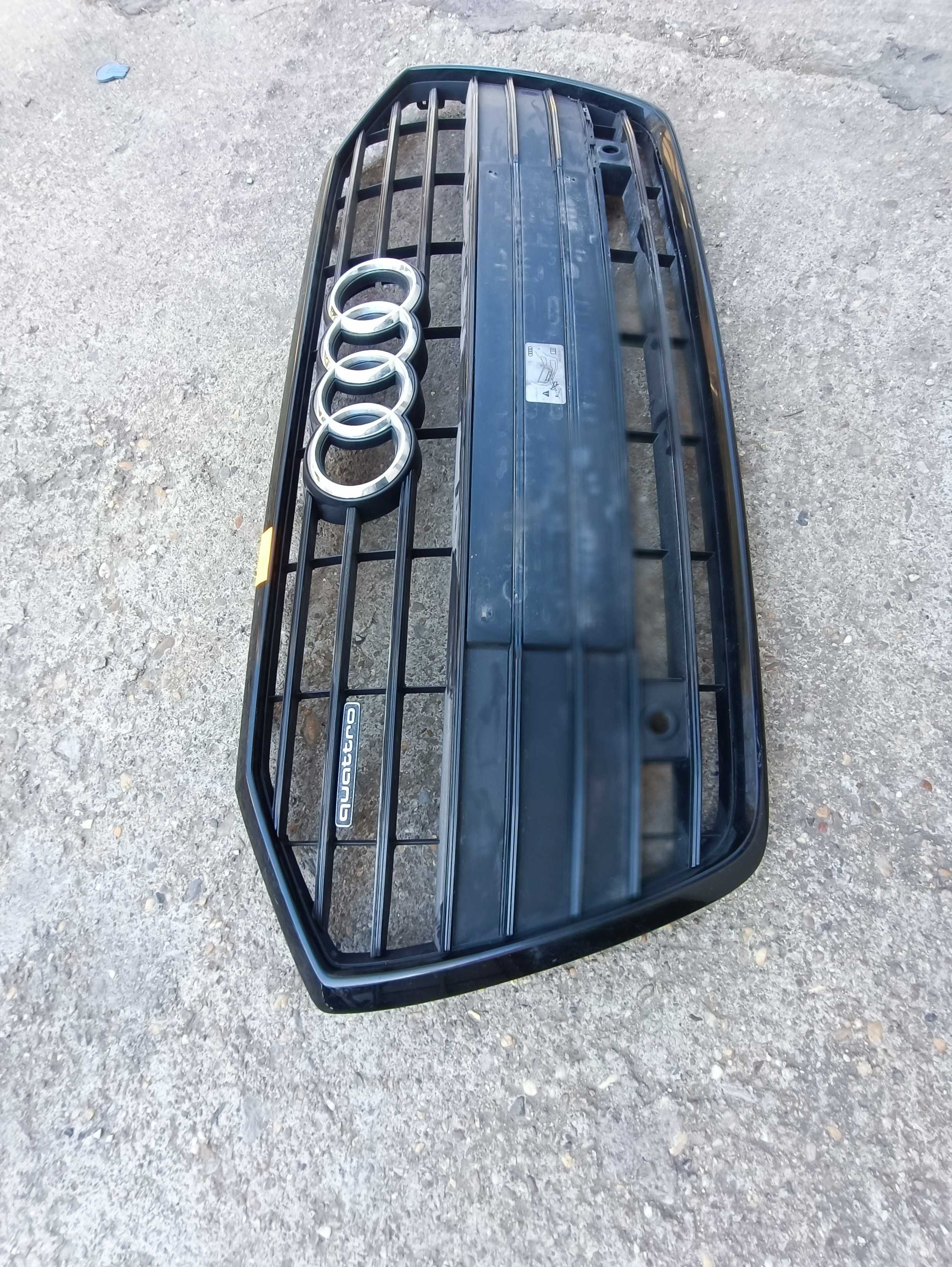 решетка (маска) предна броня Ауди Audi A6 C8 2019-23