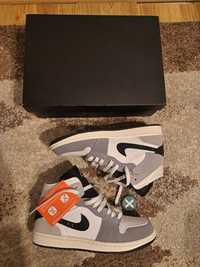 Jordan 1 Mid SE Craft White Cement Grey Black