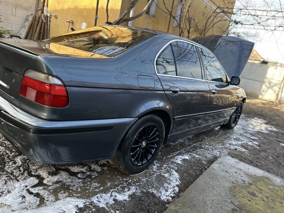 Vând Bmw e39 2.0D