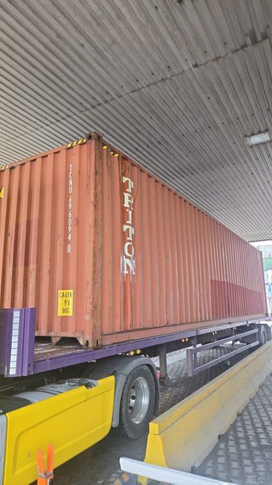 Container maritim
