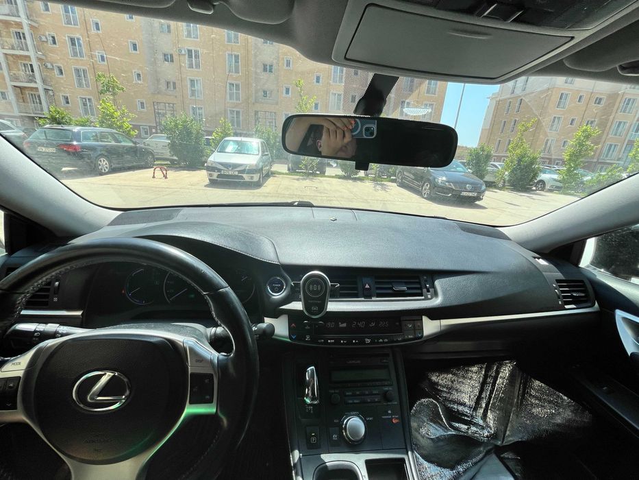 Lexus CT200h 2011 – Hybrid,