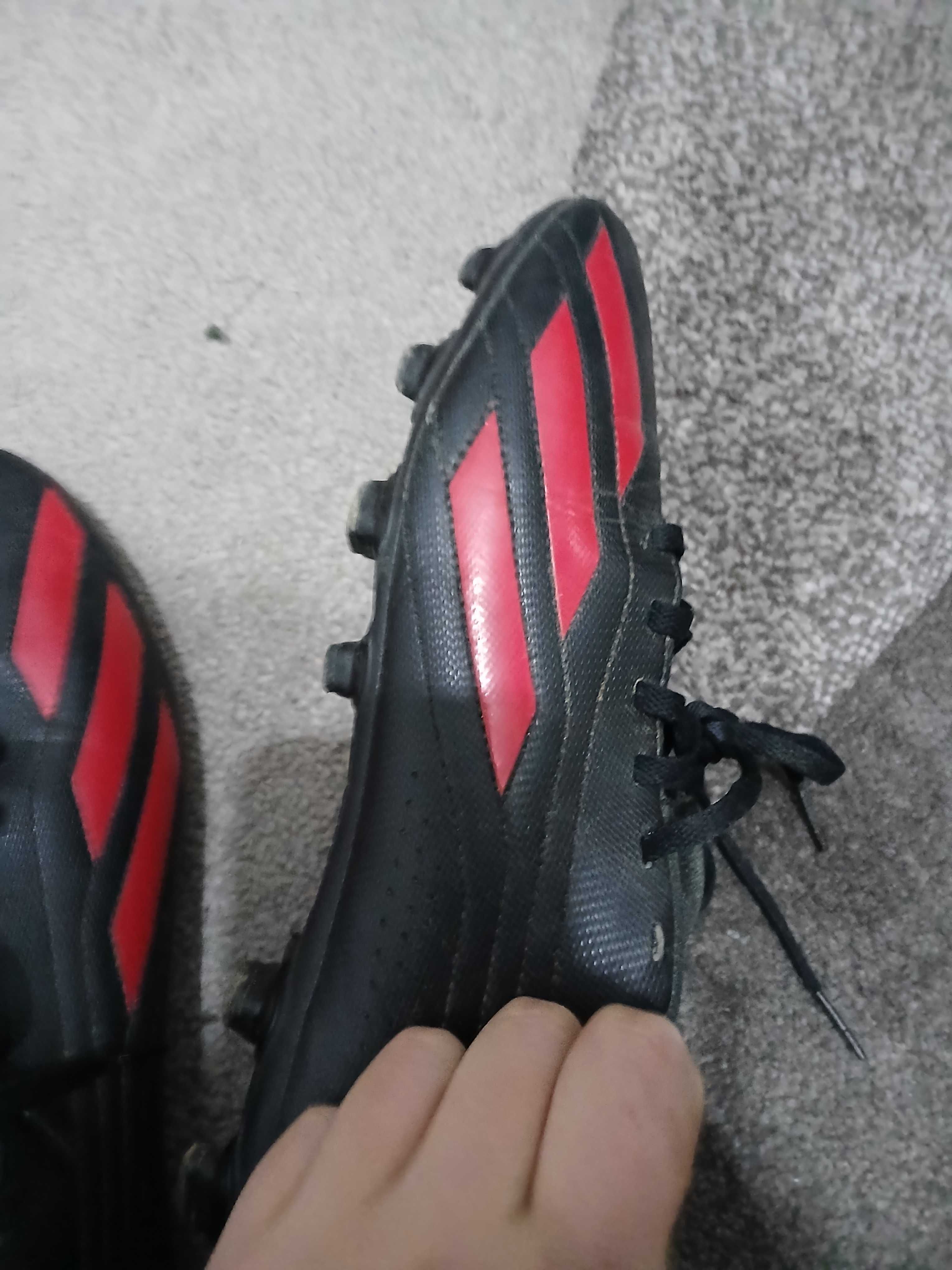Продавам бутонки adidas deportivo