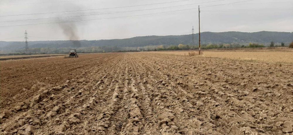 Vanzare teren extravilan Jupânești