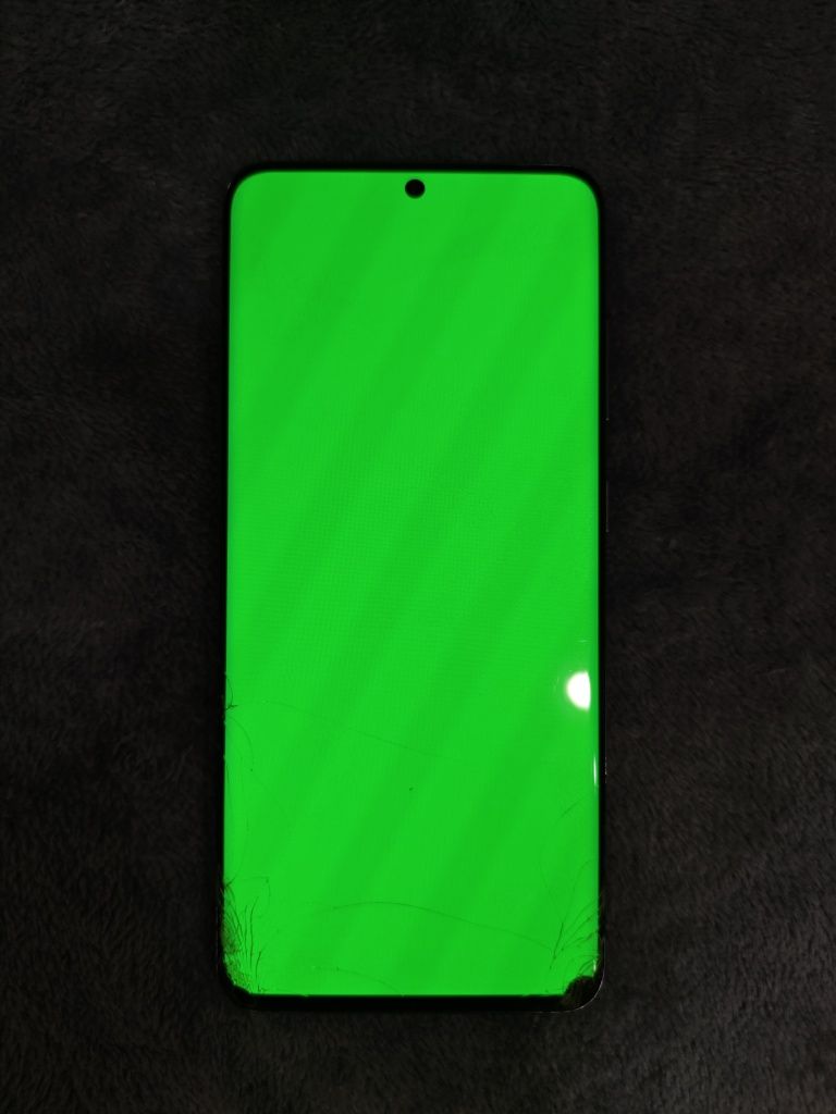 Обменяю Samsung galaxy S20