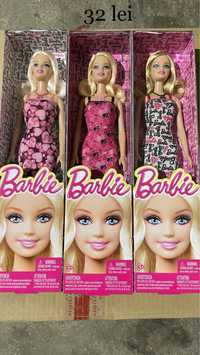 Papusa Barbie 2 modele/4 variante