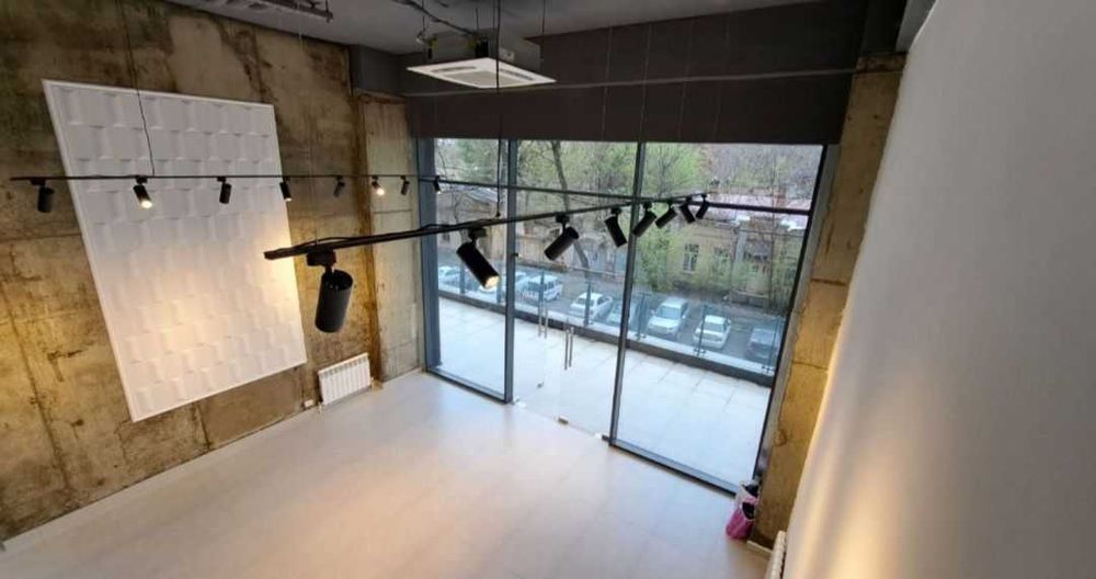 Офис премиум ЖК Akay City 2-этаж 75 м² евроремонт бутик салон студия