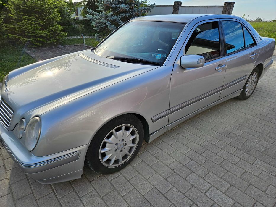 Vând Mercedes W210, Elegance