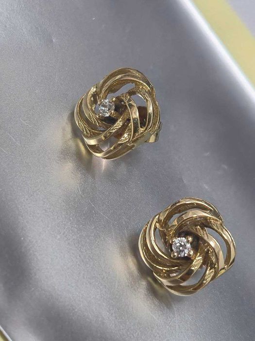 cercei din aur 2,99gr(m1) staramanet