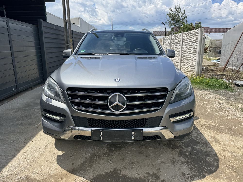 Dezmembrez/Dezmembrari Mercedes ML 350D E6 W166 Europa/Airmatic/Carlig