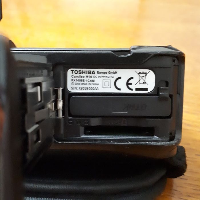 камера Toshiba Camileo H10