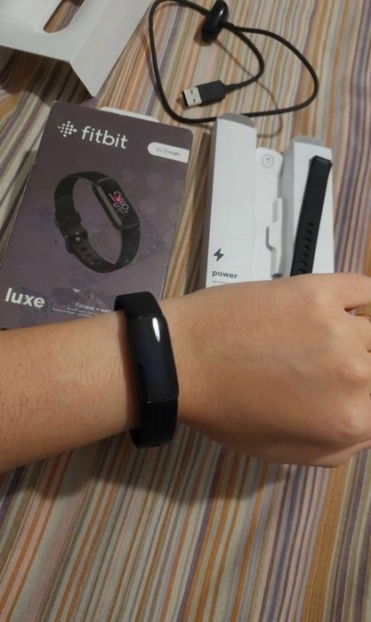 Fitbit luxe ca nou