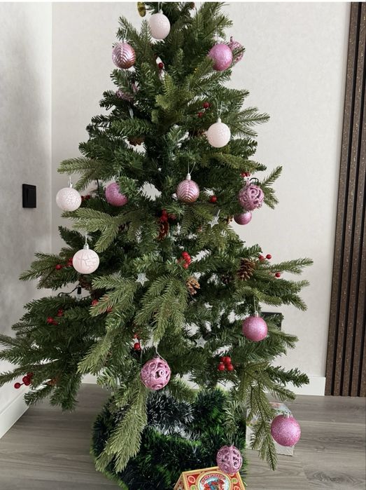 Продам Новогоднюю Ёлку