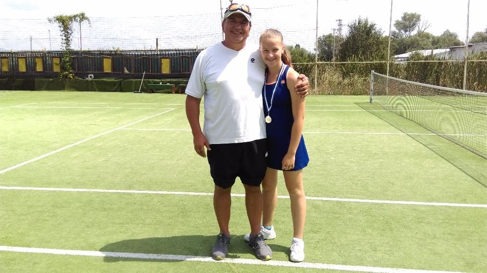 Тенис клуб Тинис мания