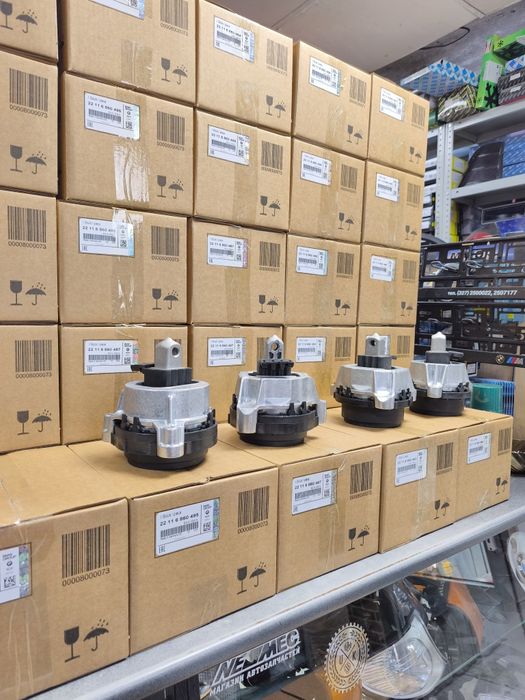 BMW G30 подушки двигателя