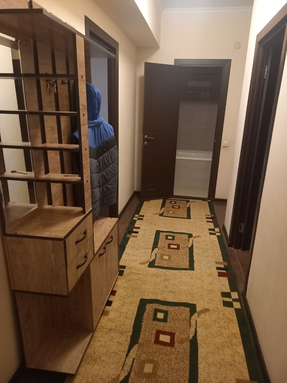 Sergeli 8 hududa uy sotiladi